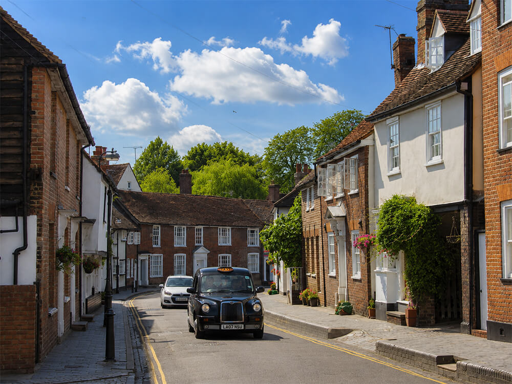 St Albans to Luton Airport Taxi